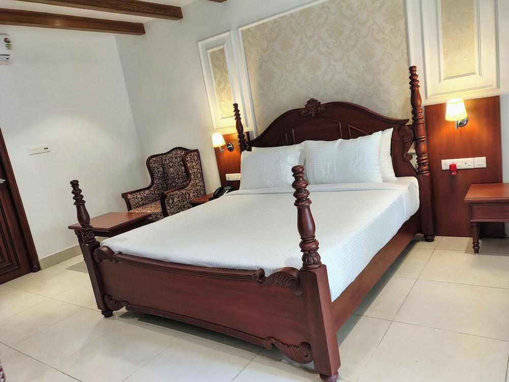 RESORT TITLI