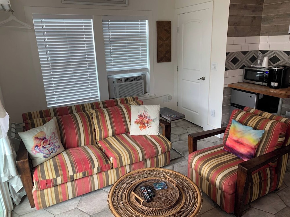 GIPH Sunset Suite Near the Pier