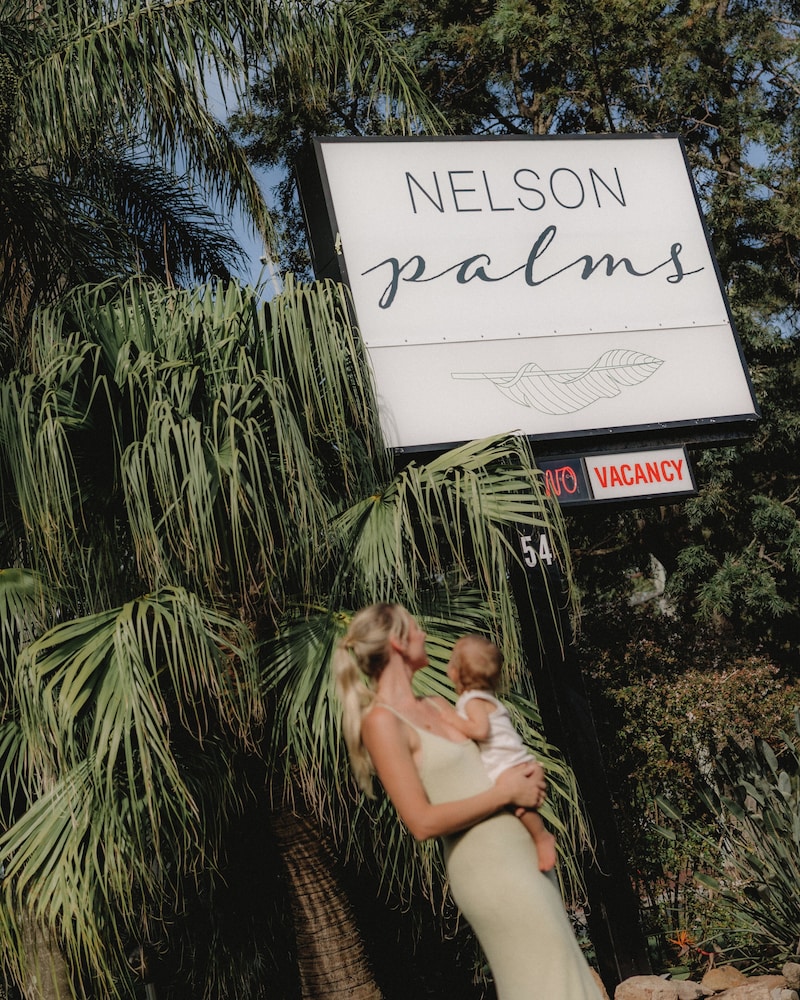 Nelson Palms Motel