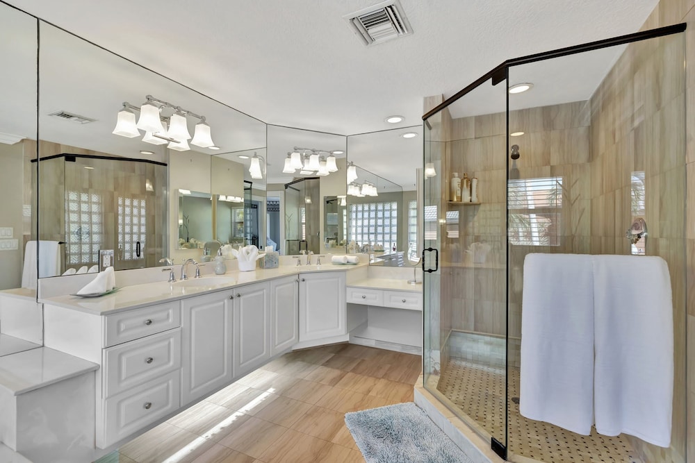 Serenity Villa in Pompano Beach