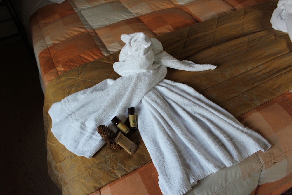 The Amazing Villa Claudia Tuscany Style view 3