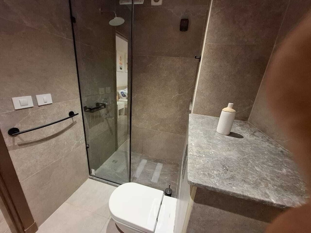 Mynt Stay zed west Residence 2 bedroom E1E213