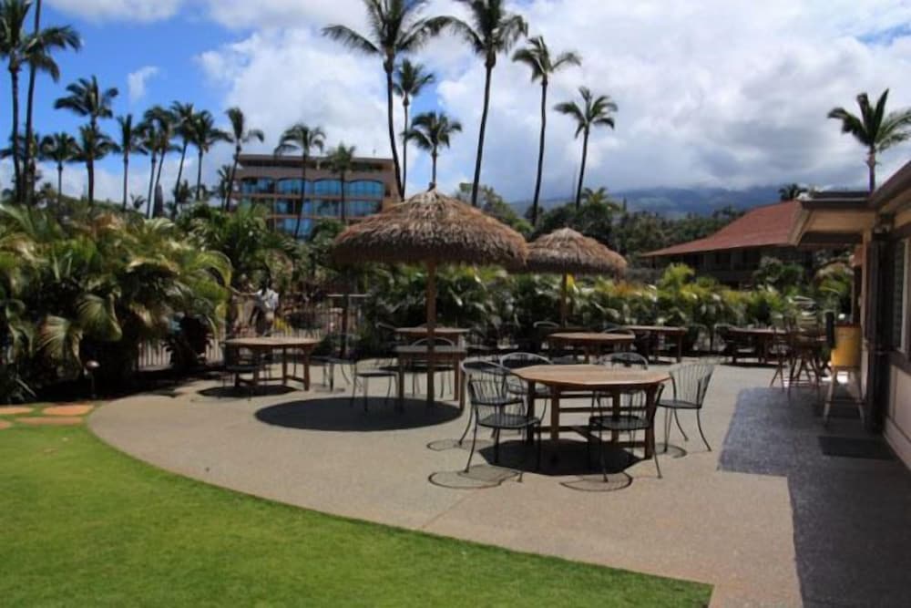 Maui Kaanapali S #a517 Studio Bedroom Condo by RedAwning