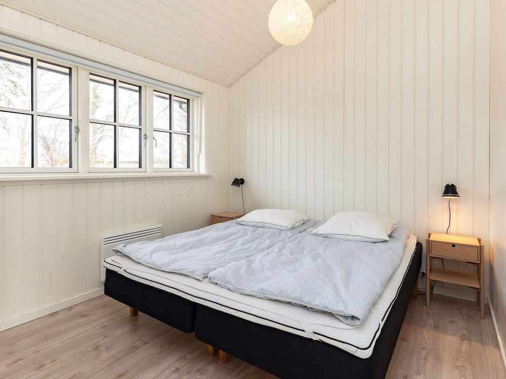 6 Person Holiday Home in Martofte view 2