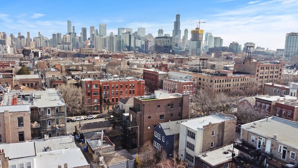 Beautiful Rental Unit in Chicago