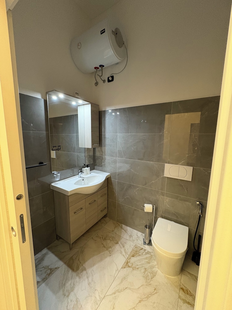The Central Rock Inn camere con bagno privato self check in