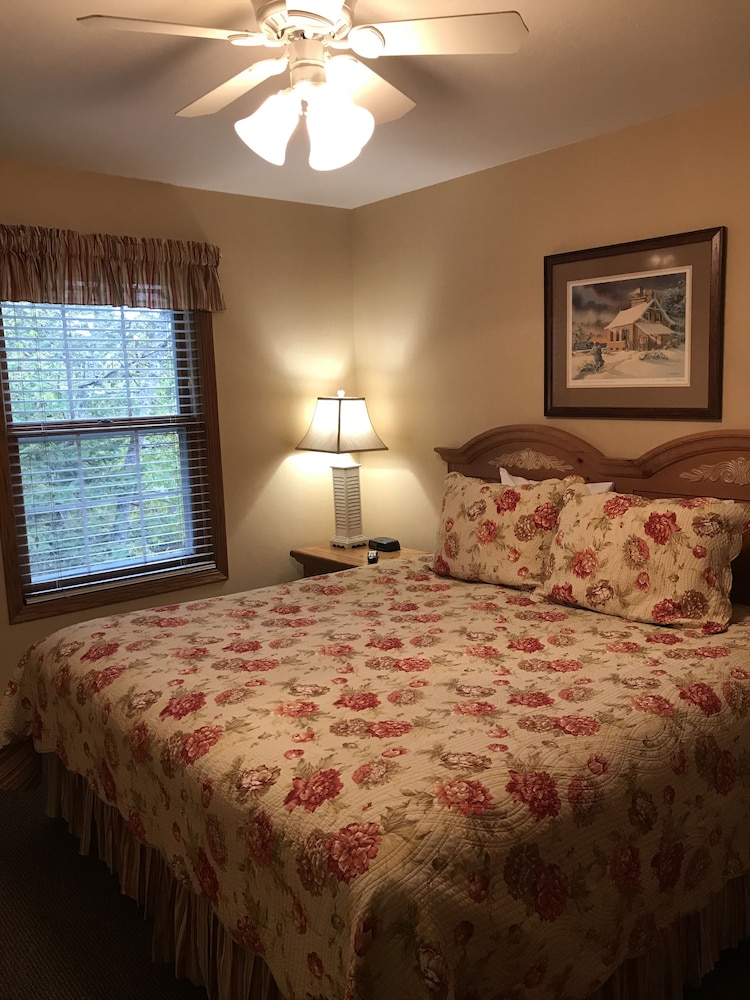 Bay Breeze Resort