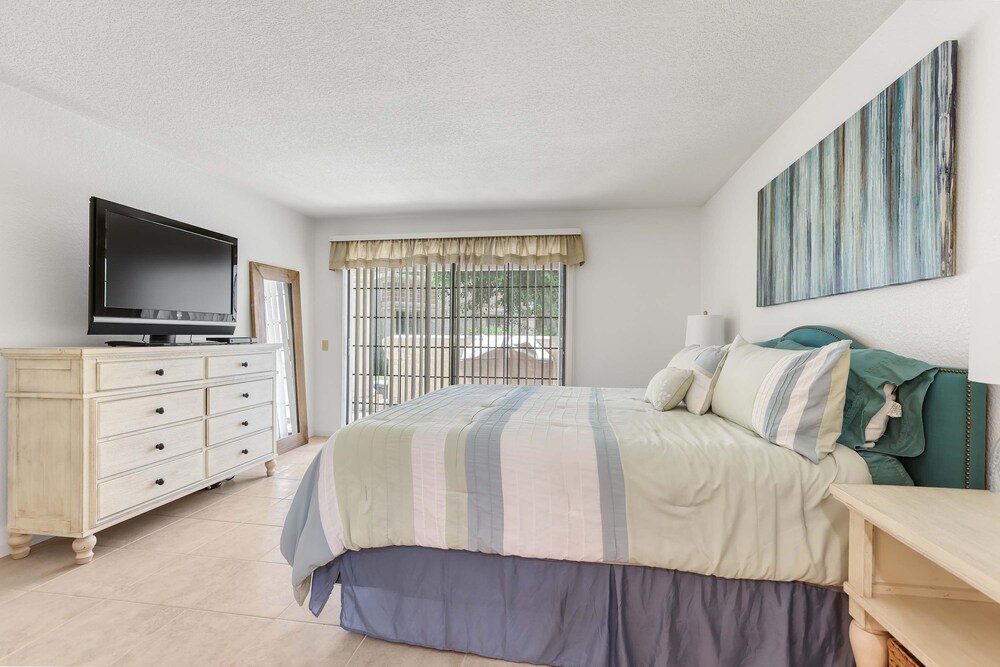 2BR 2BA Stylish Palm Springs Condo