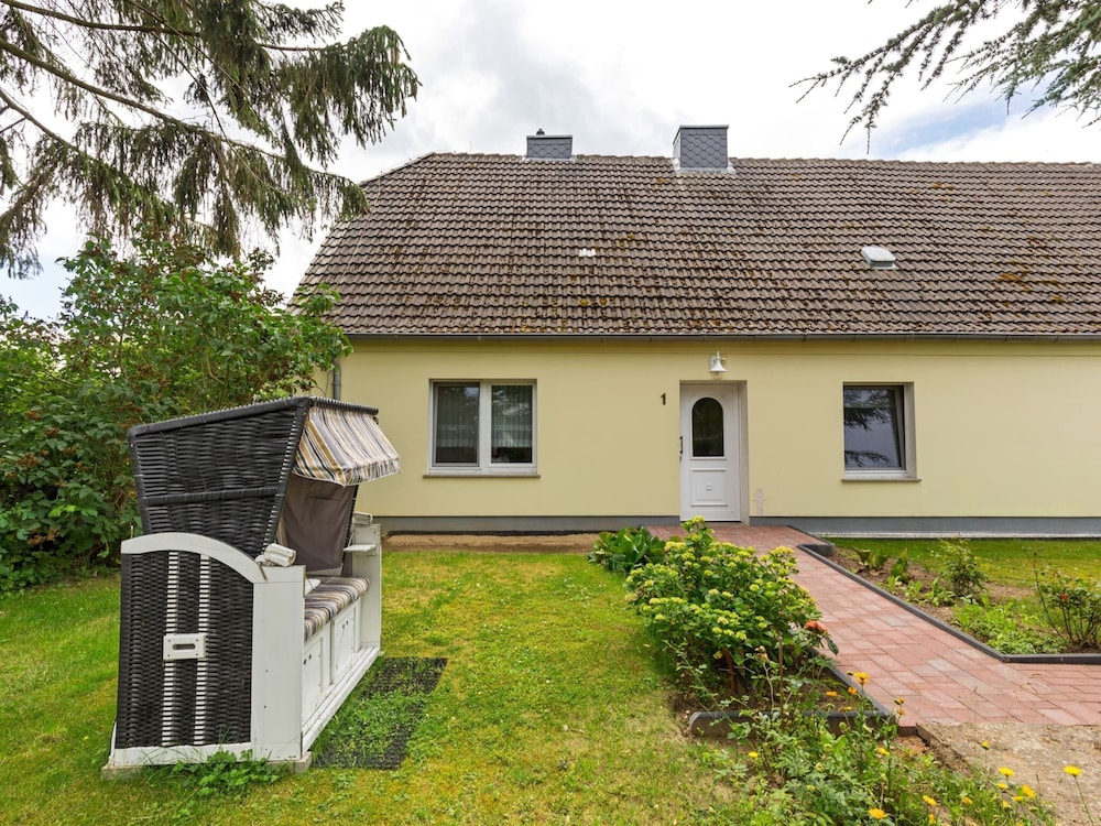 Holiday Home in Zierow With Terrace view 4
