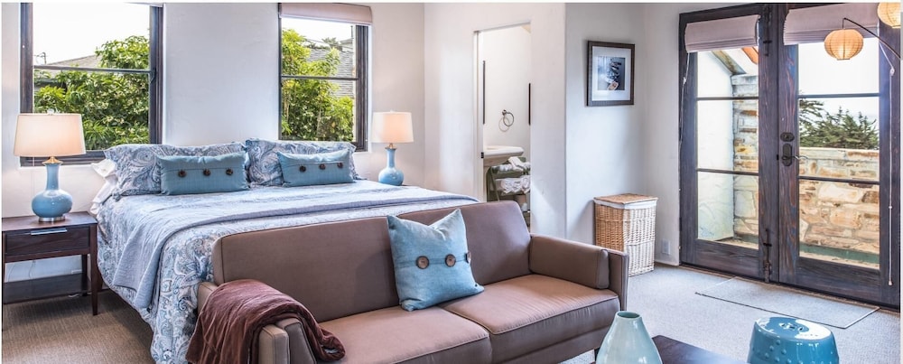 Monterey Vacations - Lx22: Luxury Estate Carmel By The Sea - Property Image 3