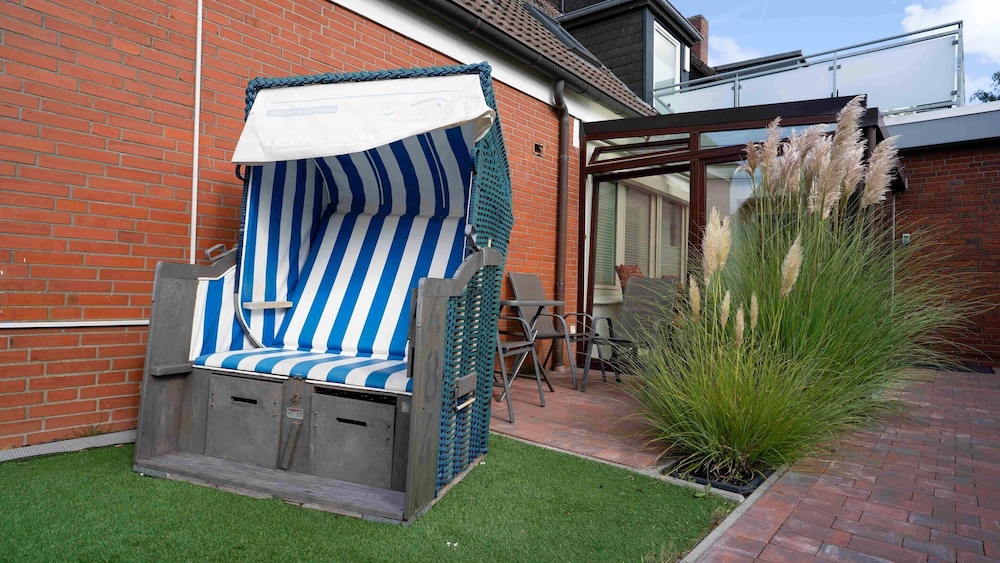 Gemuetliche Ferienwohnung mit Wintergarten, Bensersiel
