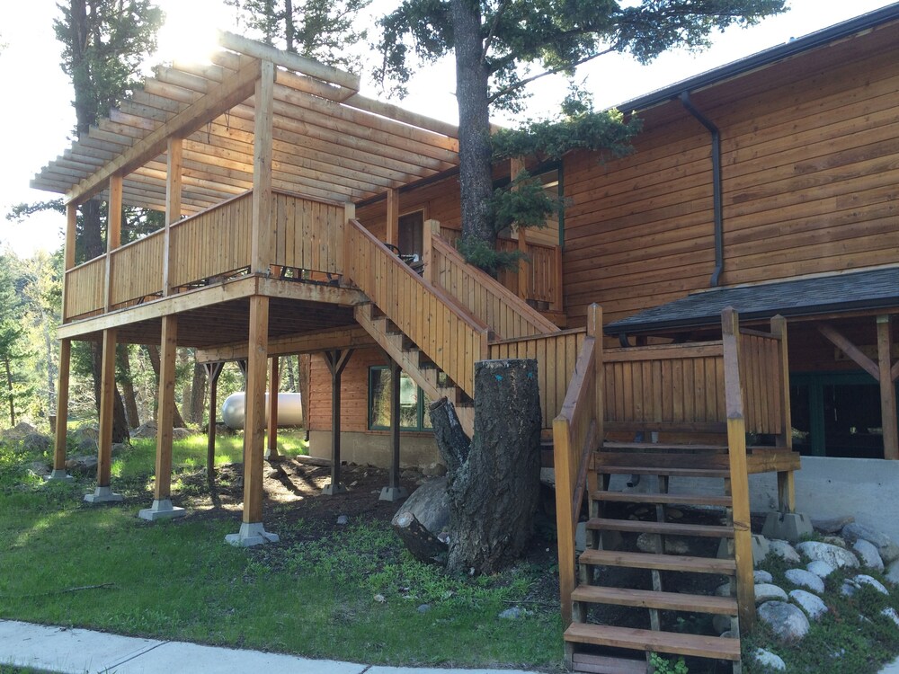 Boulder Creek Lodge - Campsite