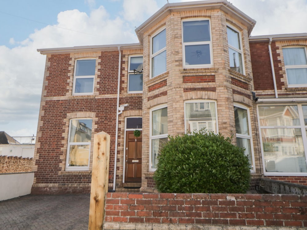 5 Stafford Road