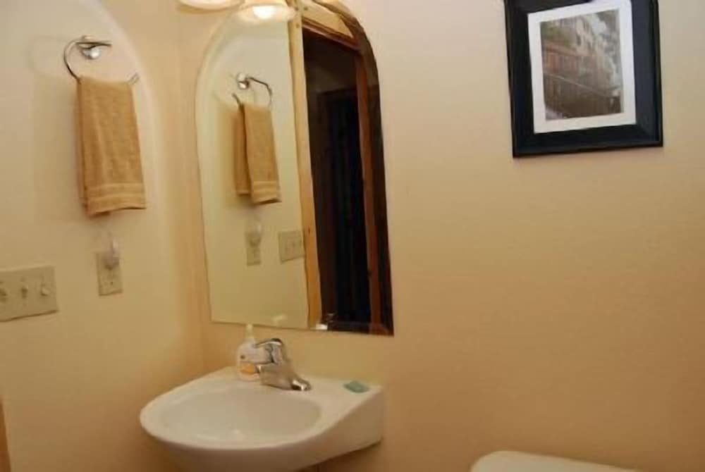 Trailside Villa