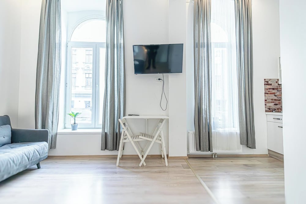 Family 2 Apts for 6P Stadthalle Area