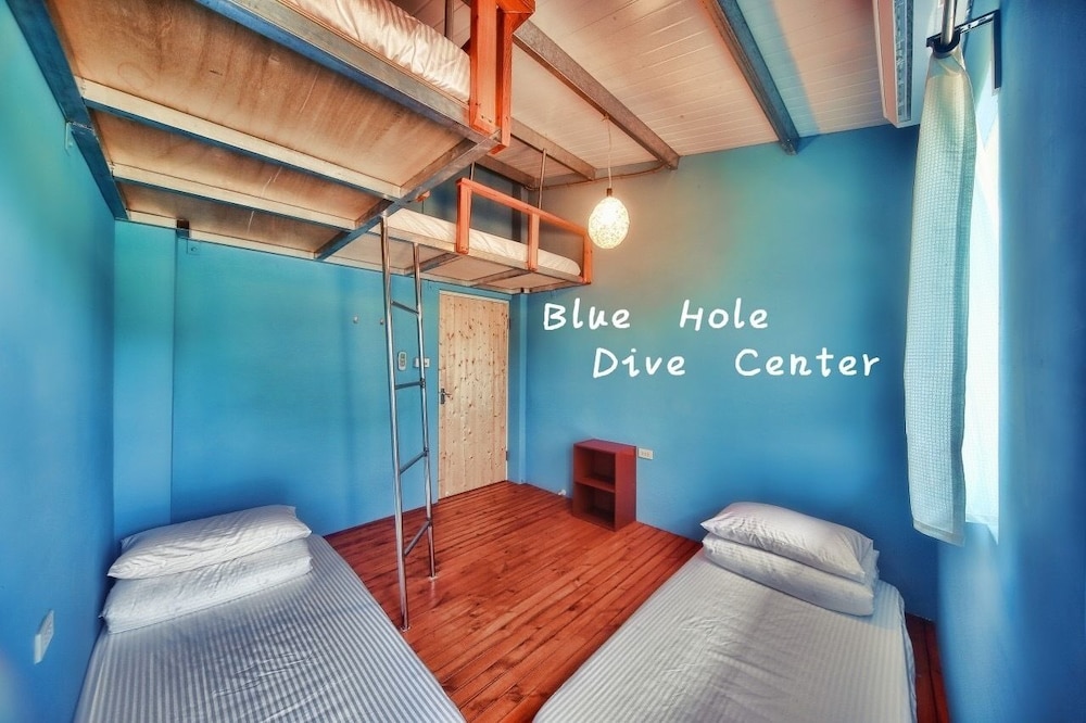 Blue Hole Dive Center