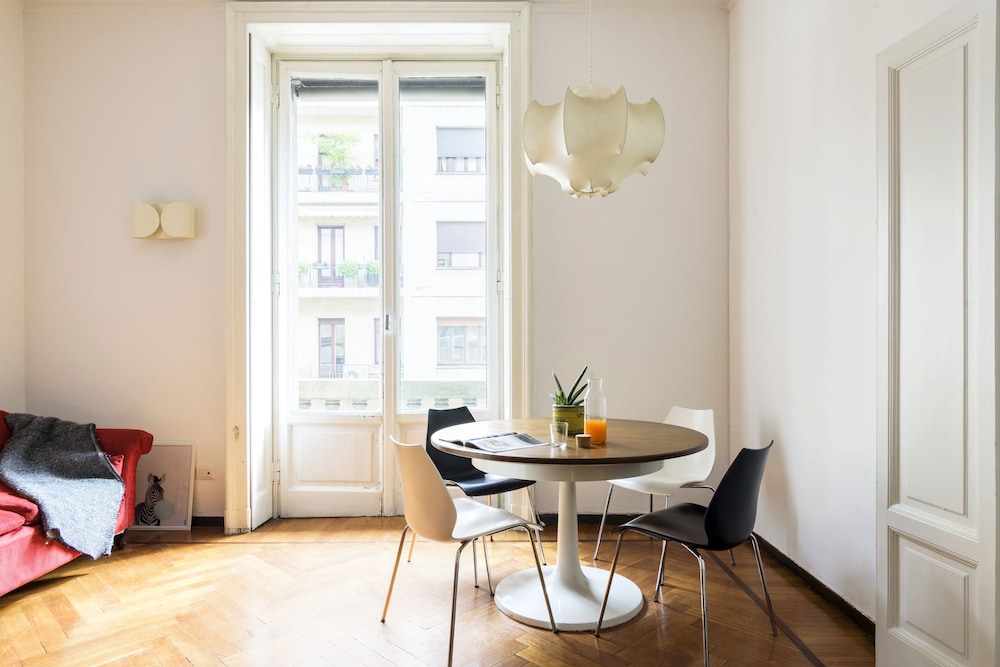 Macchi Master Guest apartment