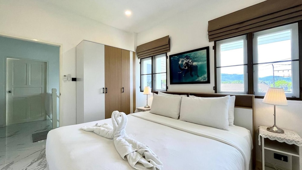 Khaolak Pool Villa With 3 Bedrooms