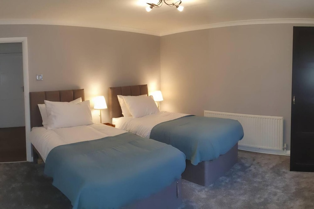 Spacious 2-bedroom Family Flat in Iver Heath, photo 11