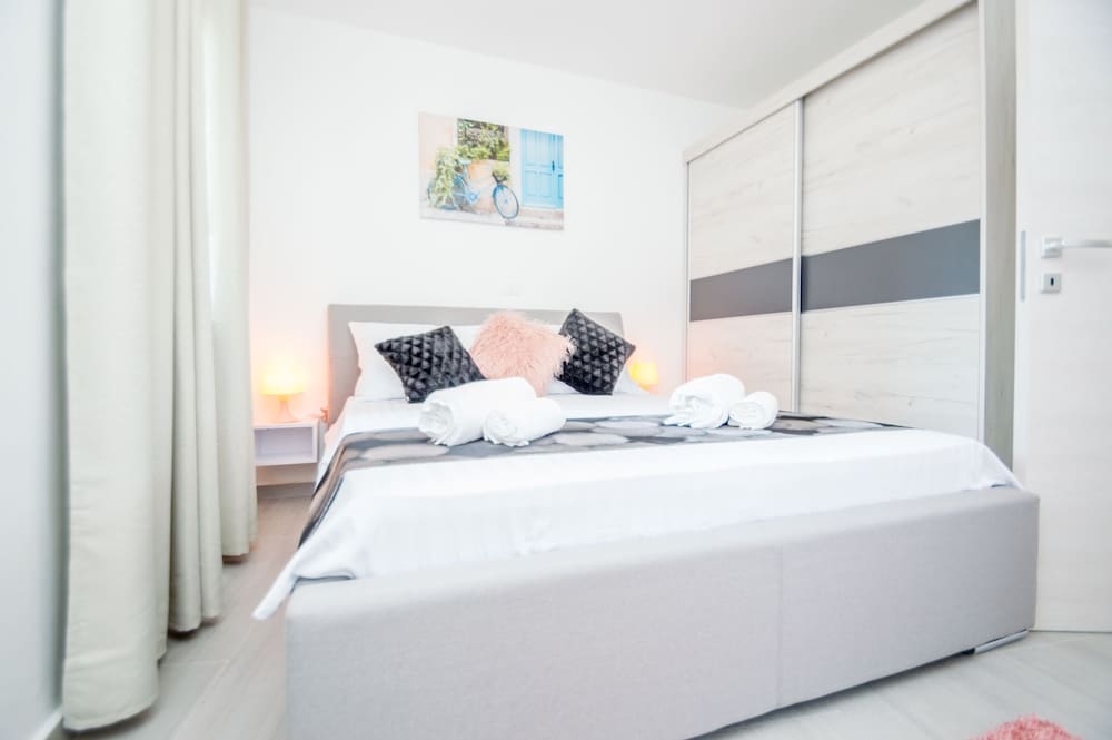 Exclusive City Apartments view 2