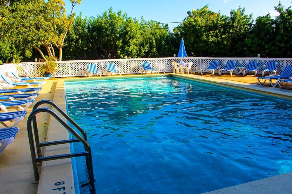 Topsider Resort