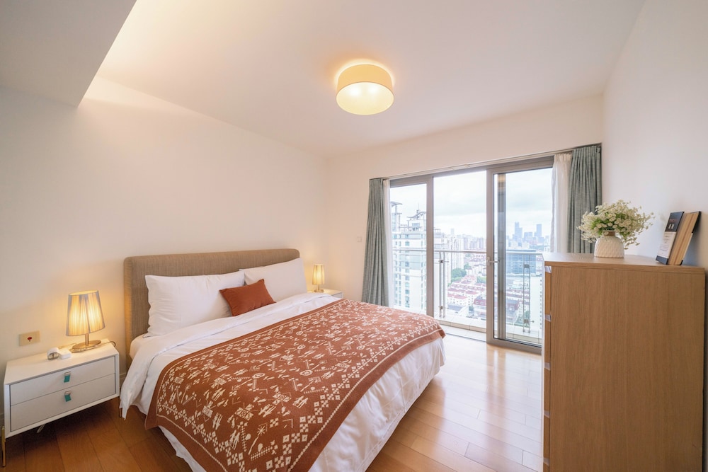 Tyms Modern 3BR 2BA Apt Near Metro