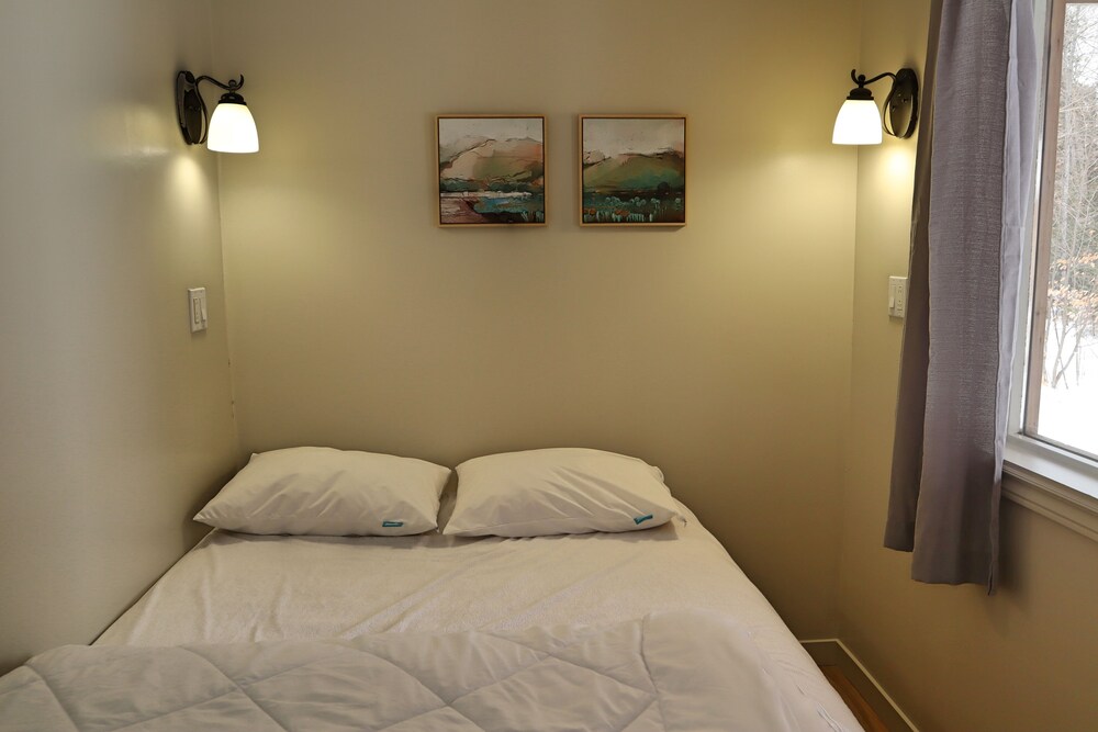 Lakepoint Cottage Resort