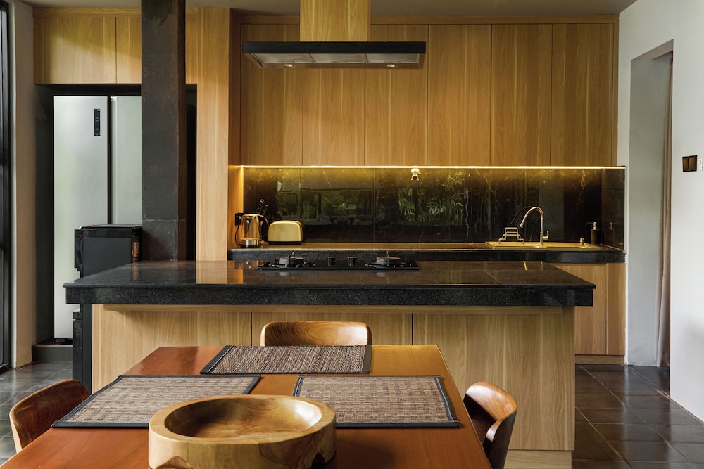 Villa Savaya Canggu Batu Bolong