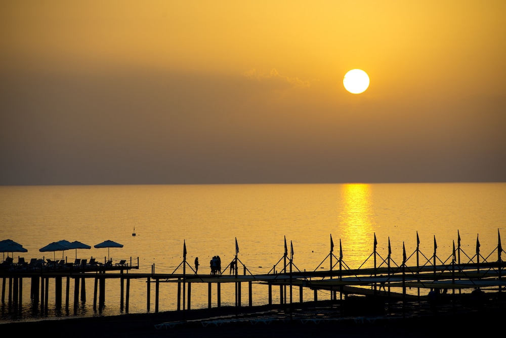 Raymar Resort & Aqua