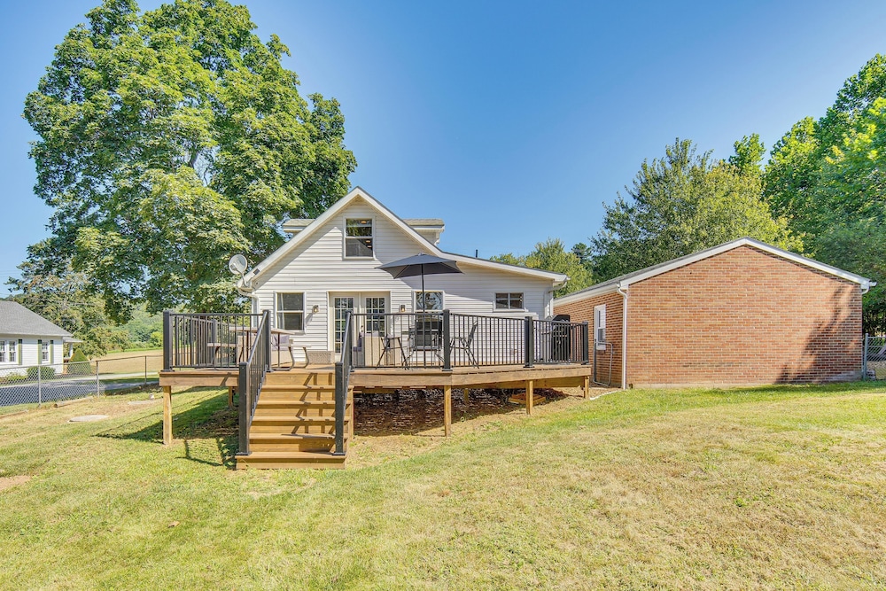 York Farmhouse Hideaway Near Lake Redman