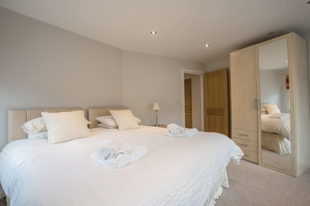 Waterfront Apartments view 4
