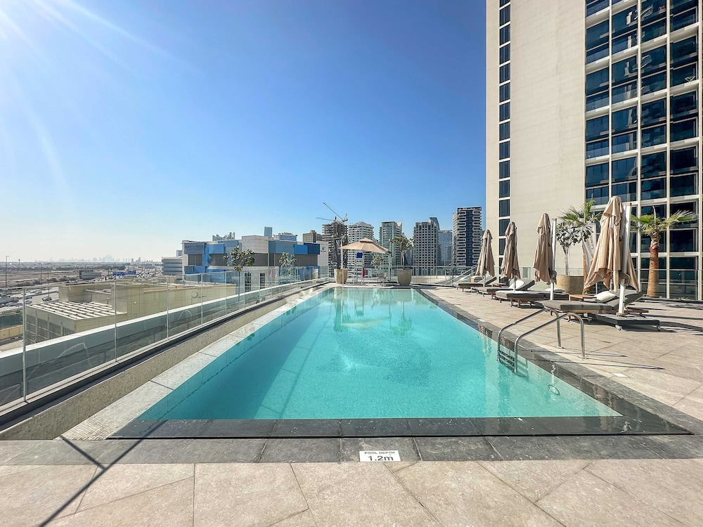 Elegant 1BR With Panoramic Views on Burj Khalifa