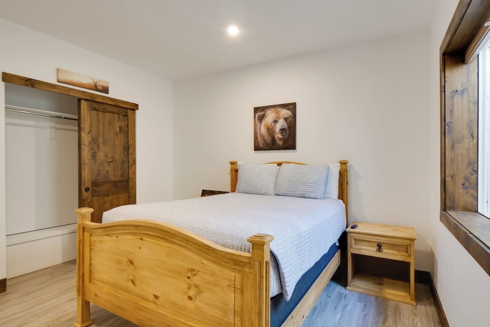 Aspen Grove Views: Spacious Duplex 5 Mi to Breck