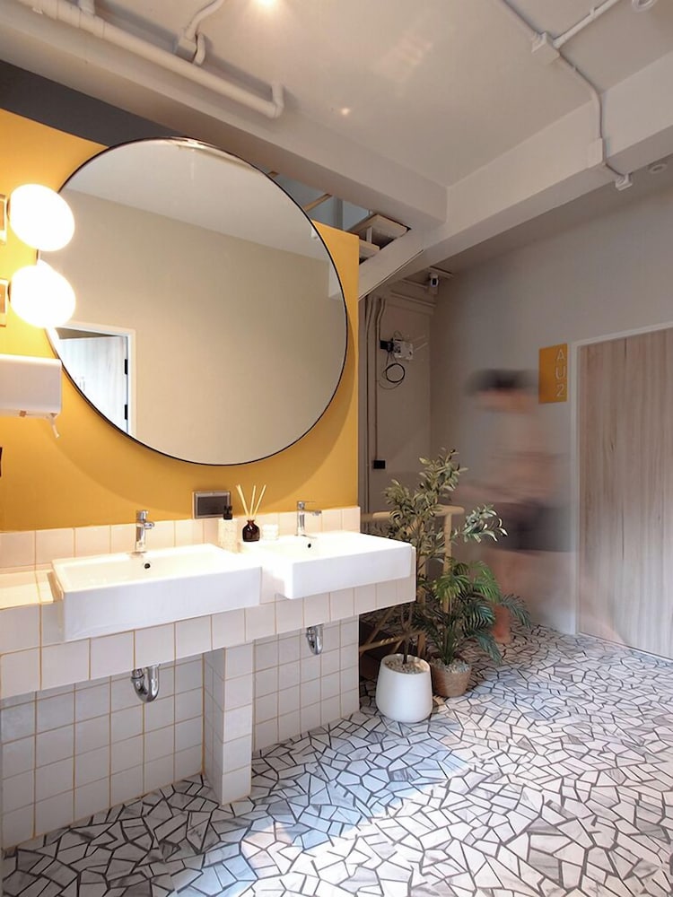 Au Luna Bangkok Hostel