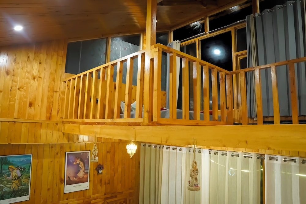 WOW Treehouse & Cottages