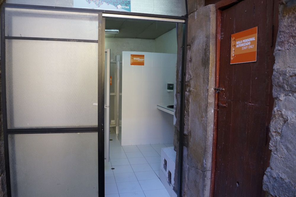 Pirwa Colonial Hostel