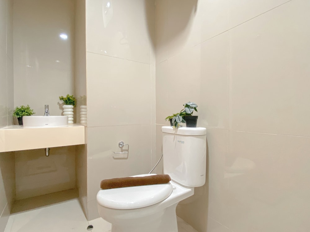 Minimalist Comfy Studio Apartment At Tree Park City Bsd