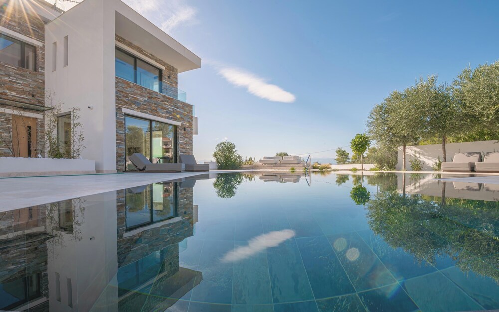 Elia Cove Luxury Villa II