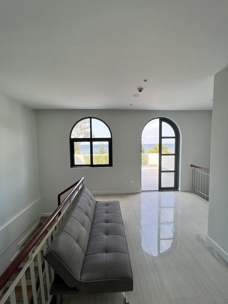 Cataleya Beach Boutique view 3