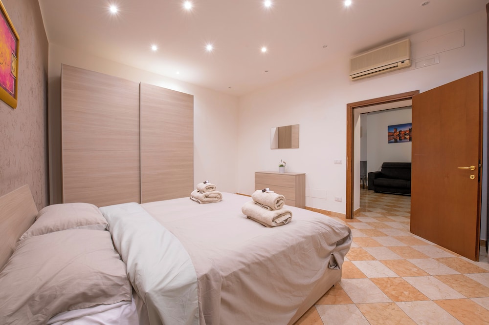 You & Me Corporation Home Verona Centro