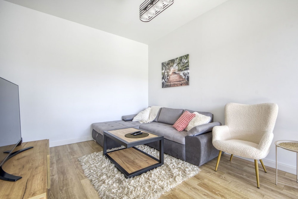 Warsaw Night Apartments Jurajska Airport