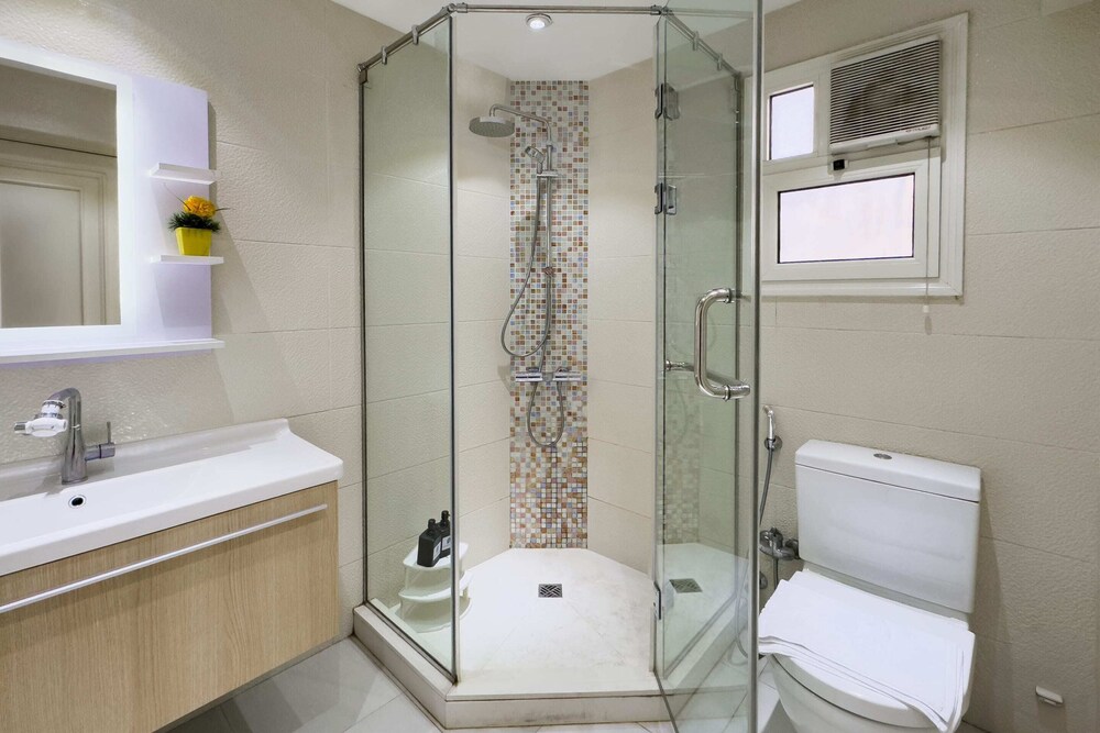 The Classic Contemporary Apartment, 2bdr