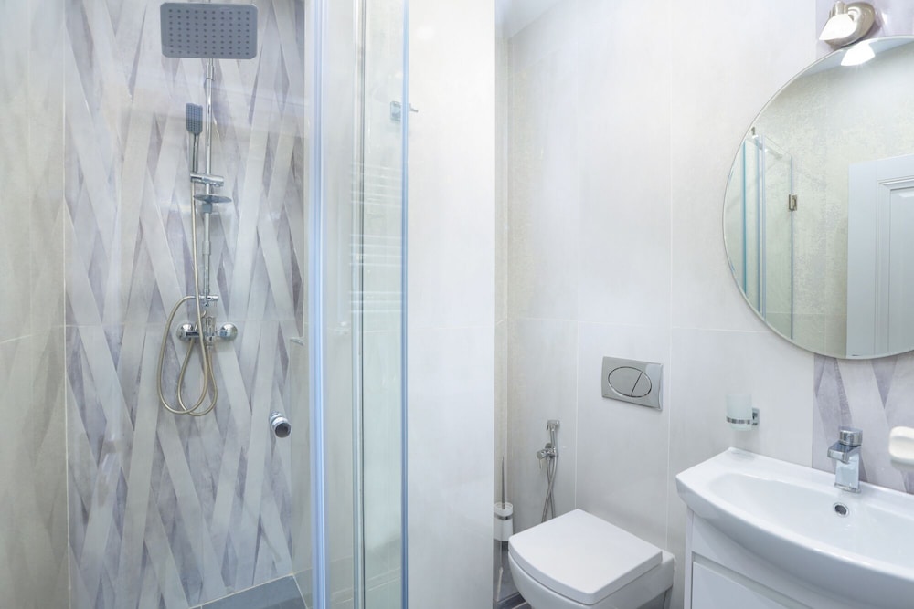 Stay inn on Amiryan 26/4