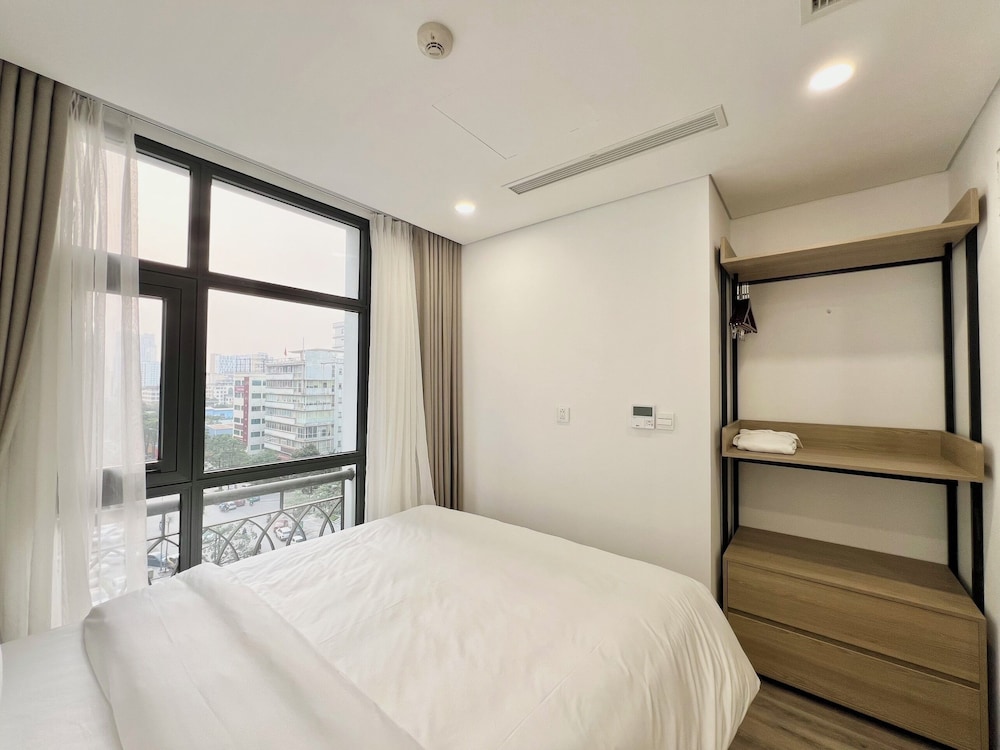 22Land Legend Residence