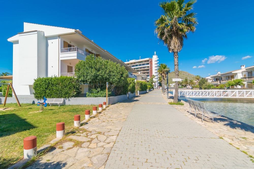 Riandgo in Alc dia With 2 Bedrooms and 1 Bathrooms view 4