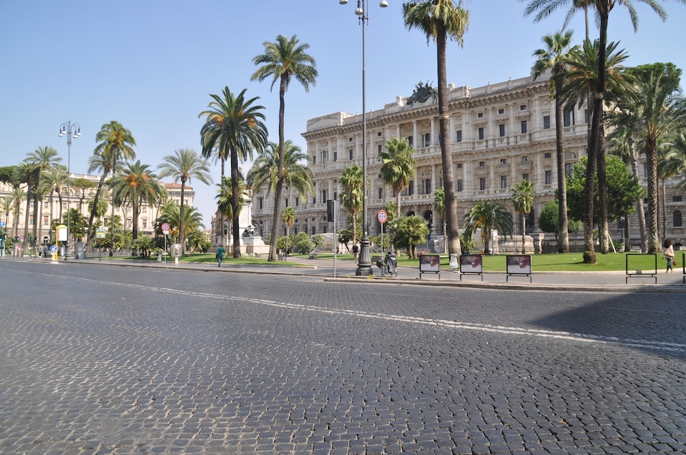 Domus Cavour Guest house