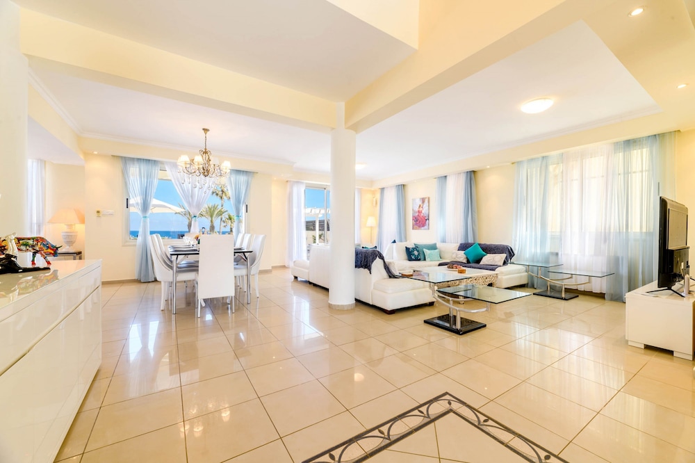 Royal Beachfront Villa