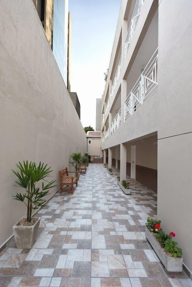 Casa Jardim Studios