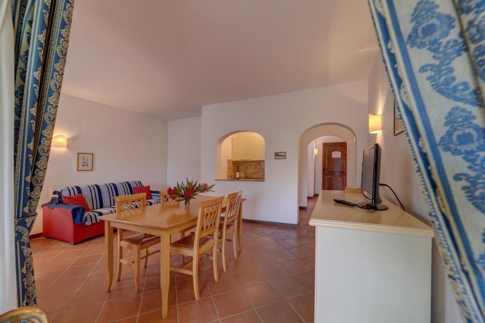 Charming Small Villa 4vin Bella Villetta Sleeps 4 With Pool