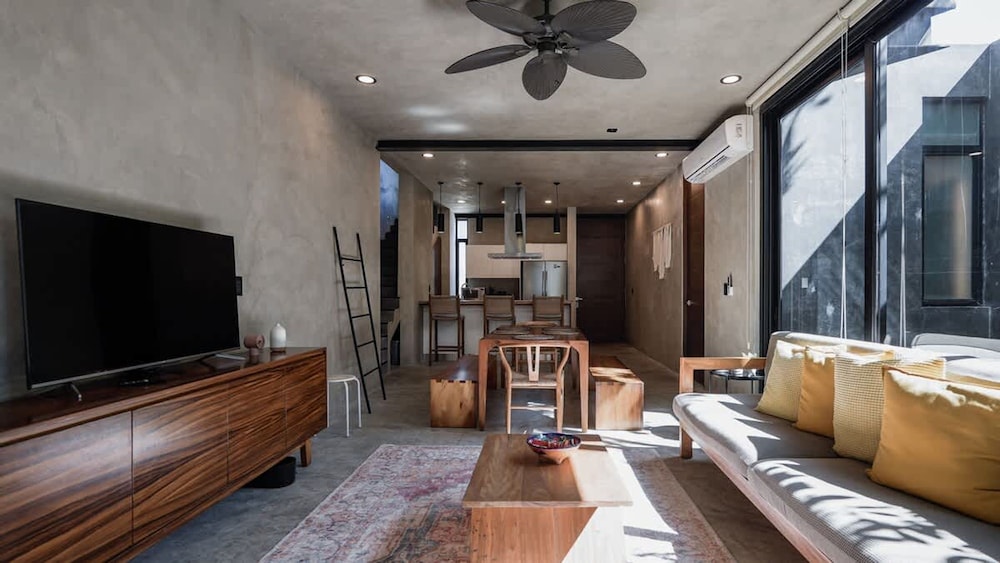 Amazing 3-story Townhouse With Pool in Aldea Zama